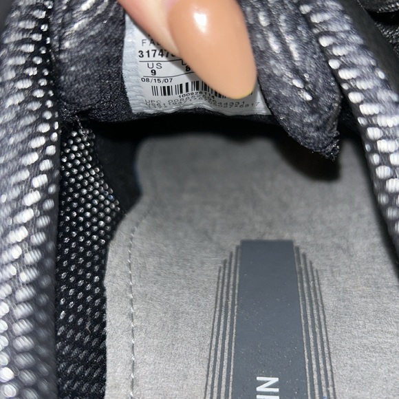 Men’s Nike Zoom Air Shoes - Picture 5 of 5